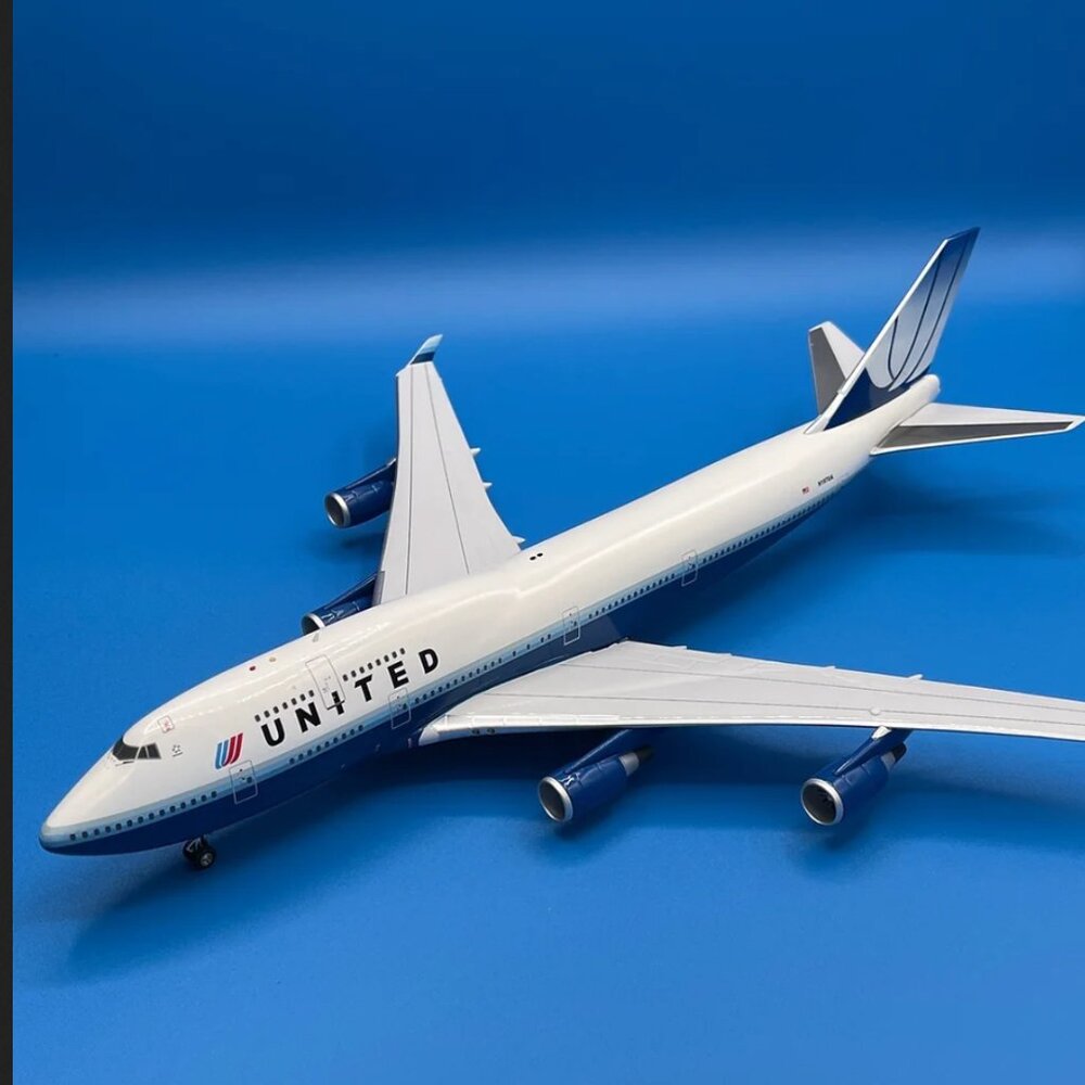 Gemini Jets Diecast 1:400 United Airlines Boeing 747-400 N196UA GJUAL566